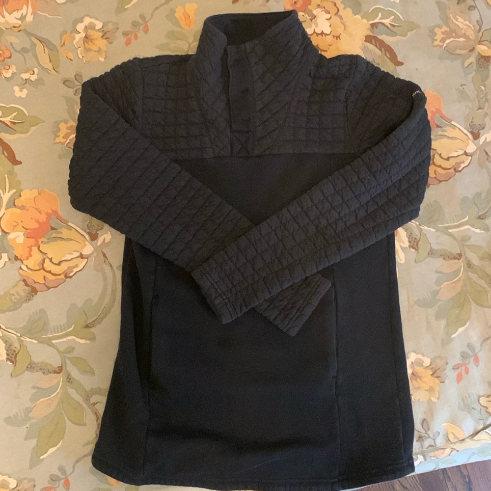Columbia Women’s Small Black Quilted Pullover Sweater with pockets